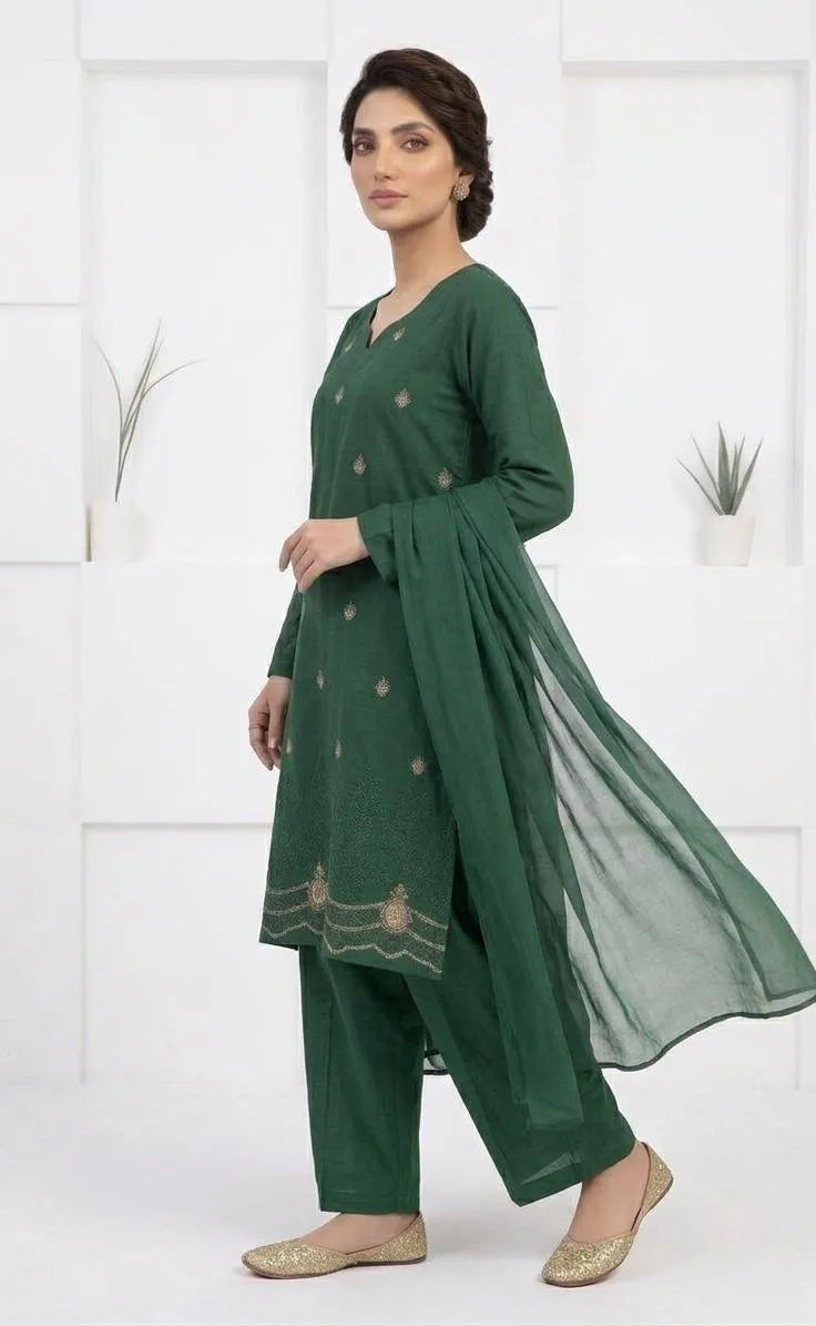 Elegant Green Embroidered Cotton Lawn 3 Piece Suit for Women – Chiffon Dupatta
